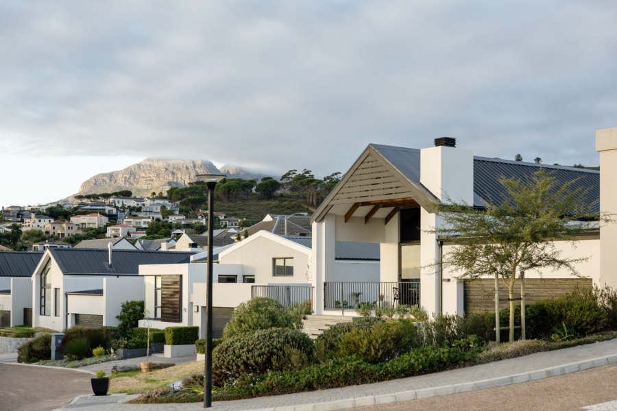 3 Bedroom Property for Sale in Mzuri Estate Western Cape